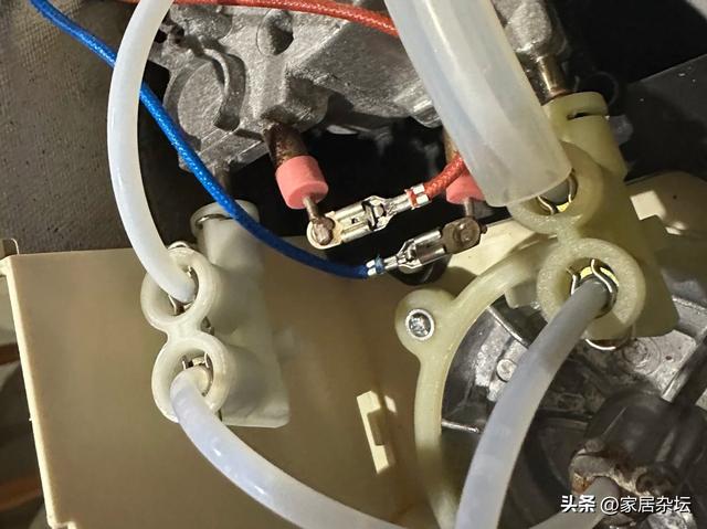 看完破防了：这6个“故意缩短使用寿命的设计”，每天用却不知道