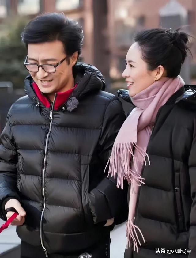 离婚不到两年，章子怡又官宣喜讯，成了汪峰“高攀不起”的模样
