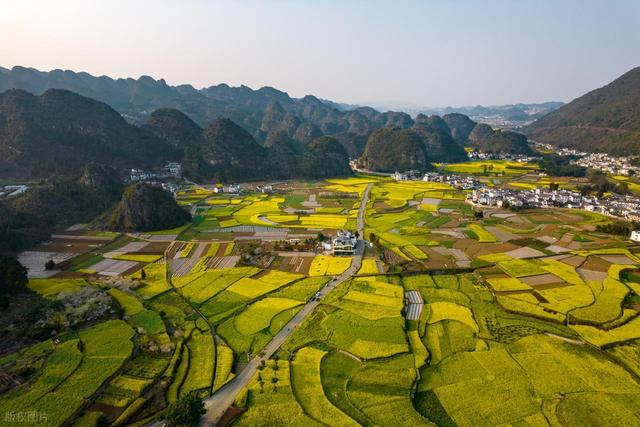假期旅行的天花板！国内6座被严重低估的宝藏山水小城，风光超绝