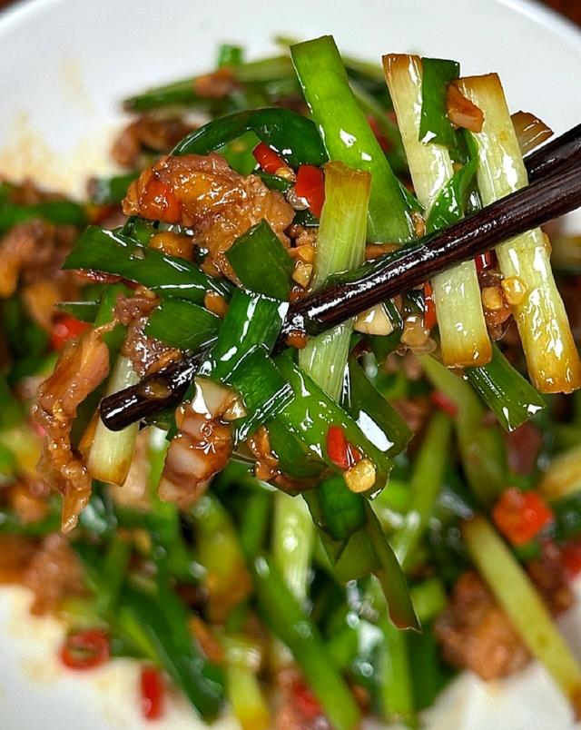 冬天多吃	，一通便，二壮骨，三明目	，营养丰富，简单一做好香啊