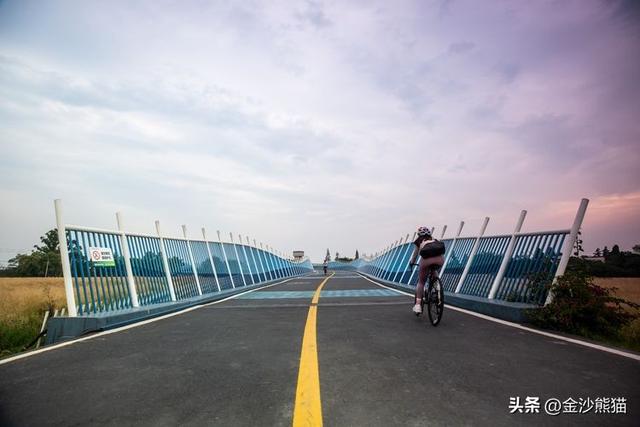 100公里成都绕城绿道上的桥梁美景