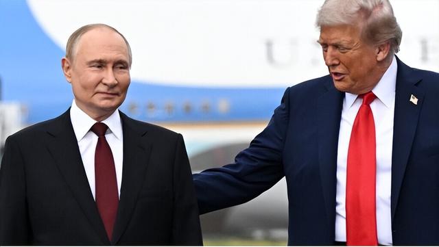 普京拿捏到特朗普软肋，在委内瑞拉反将一军：美军不敢轻举妄动了