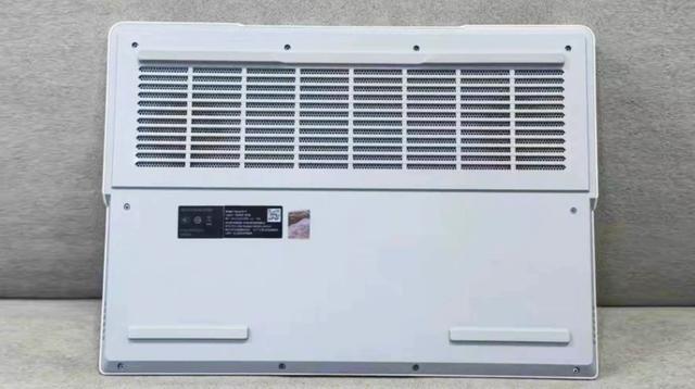 联想电竞本的升级款：标配32GB内存和i9处理器，大型游戏随意玩