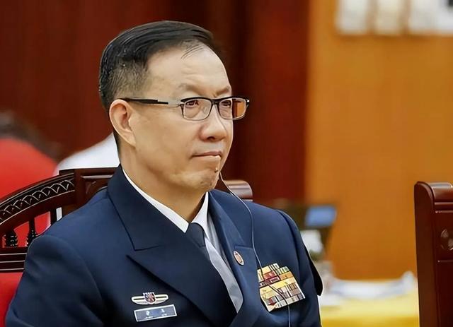 两岸就统一表态，赖清德大开倒车，郑丽文让人失望，董军正告美方