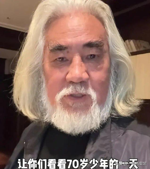 一语成谶！74岁张纪中爷孙恋翻车，年仅一岁的女儿承受“恶意”