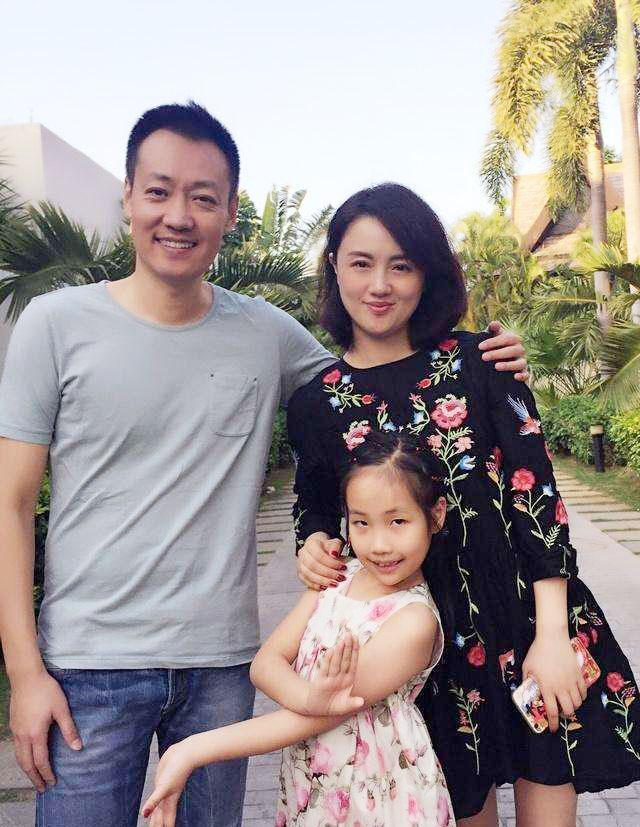 朱媛媛去世4个月后，辛柏青最新情况曝光，令人高兴的事终于来了