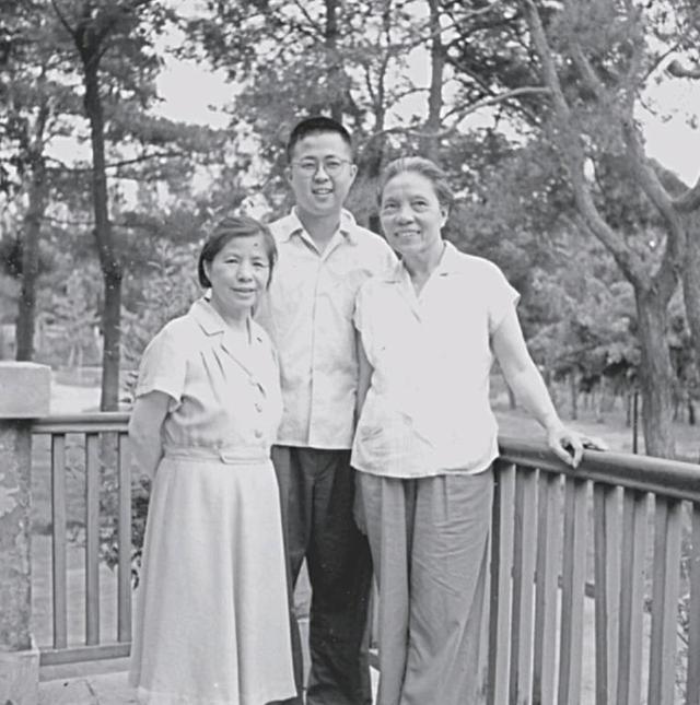 北戴河五浴场(张宝昌)