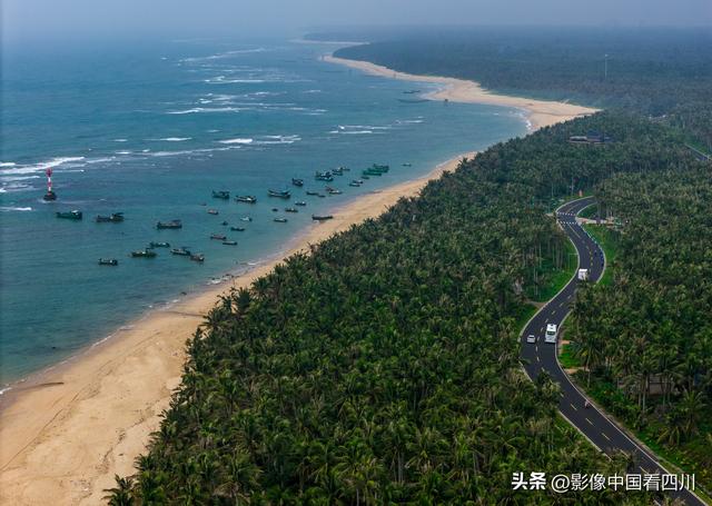 海南文昌：青少年在海南东线骑行挑战