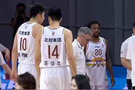 保底总决赛！CBA最大黑马正式交易，男篮强力内线被迫加盟广东？图片
