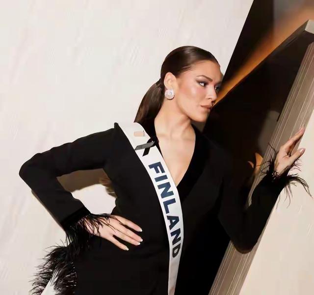 这就是公开辱华的后果！取消冠军头衔只是开始，职业生涯也全毁了