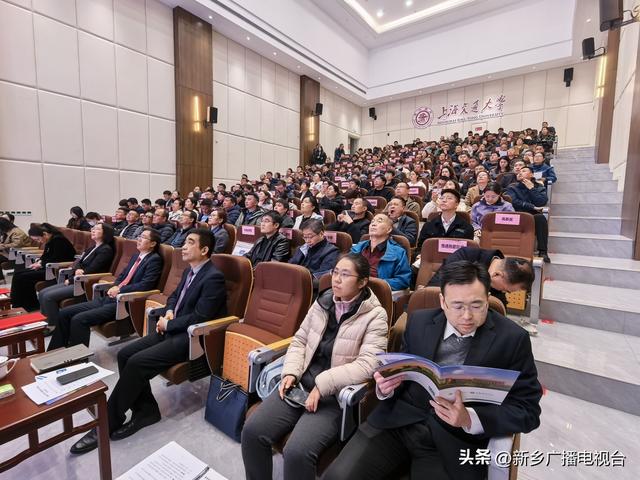 “校地协同・仪器共享・赋能新乡产业创新”推介会在高新区上海交通大学(新乡)生命科学产业园成功举办