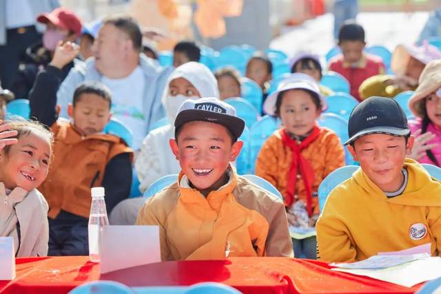 9年坚守,与爱同行!2025澳优基金会海普诺凯格桑花公益行圆满收官