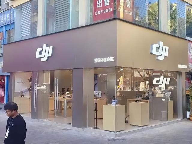 OPPO、vivo等手机巨头杀进手持影像！大疆份额下滑，还能稳吗？