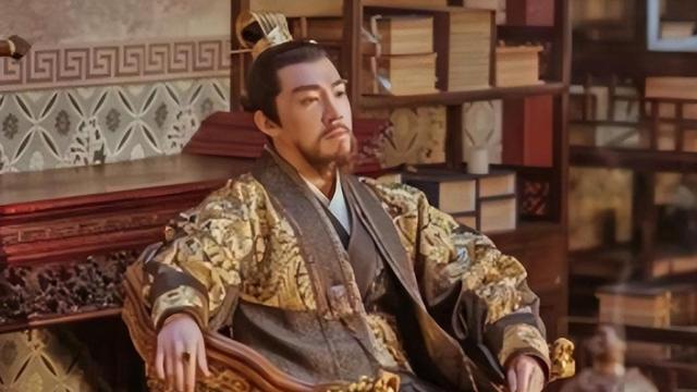 朱棣上联：“灯明月明，大明一统”，无人敢对，神童却妙对下联