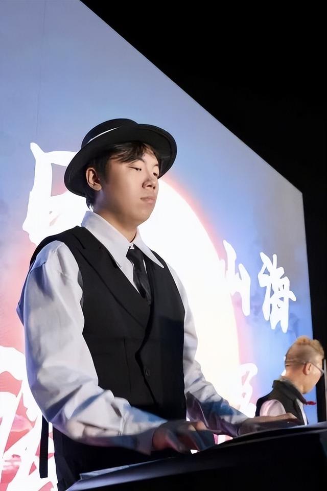 灯光秀+音乐Live+火壶表演！周末就来北京园博园感受沉浸式夜游