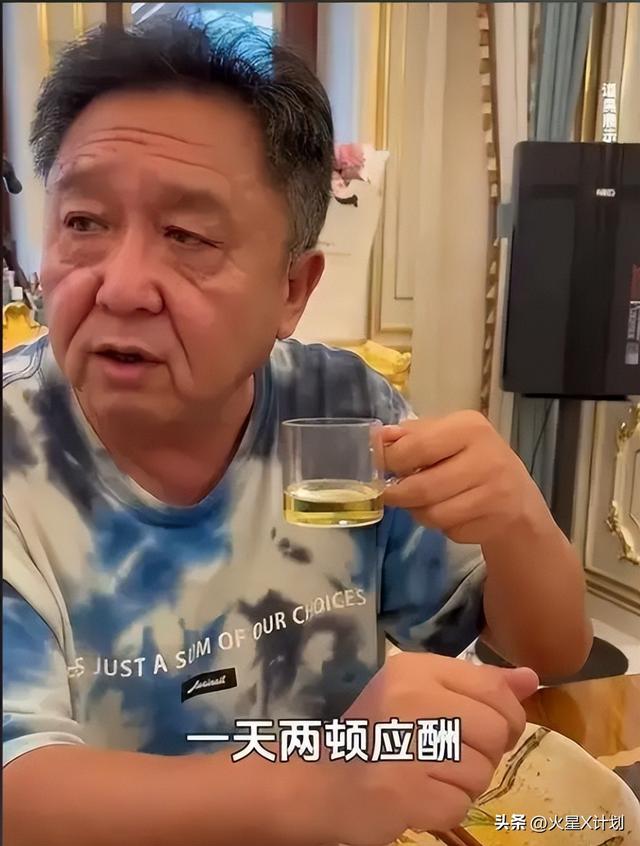 成“老赖	”不到48小时，于谦被扒底朝天，杨议的爆料只是冰山一角