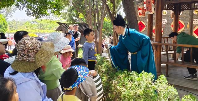 从浪浪山到蓬莱阁，这场仙境之旅太懂打工人了