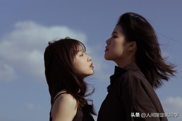 真正的爱情是，我让你动心，你让我安了心