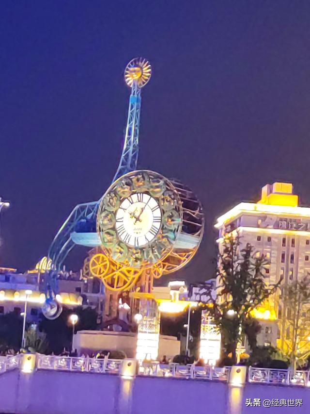 夜幕下的海河