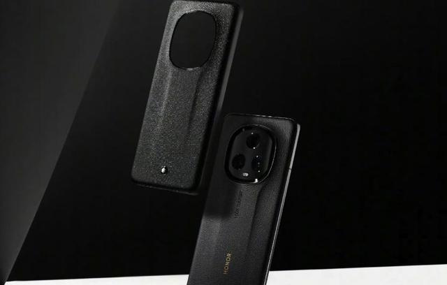 从6699元跌到2430元，16GB+512GB+100倍变焦，荣耀机皇沦为中端机