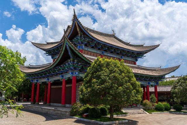 到云南游玩，去过这9个绝美古寺再离开吧！人气都超旺，祈福灵验