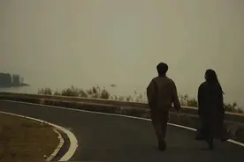 再见前妻忆往昔 如今已是熟悉的陌生人图片