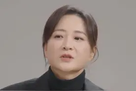 瘦下来的贾玲眼神好冷，说话慢悠悠，感觉性格似乎都变了图片