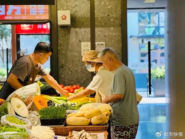 菜市场成杭州新景区！全国各地游客来杭州逛菜市场