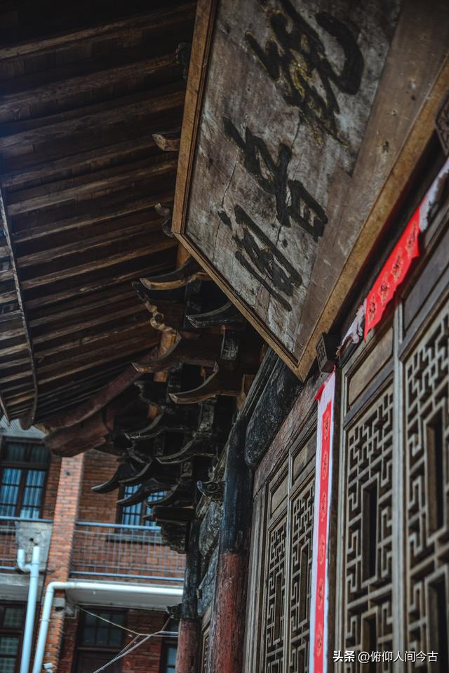 雅安这座千年古阁，让我看到了生活最温柔的样子