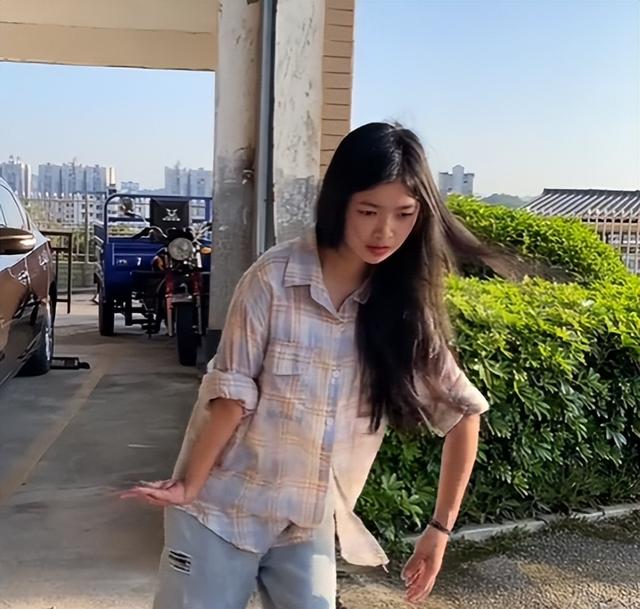 小伙娶22岁脑瘫女子：颜值出众会做饭，只要不生孩子，其余挺好的