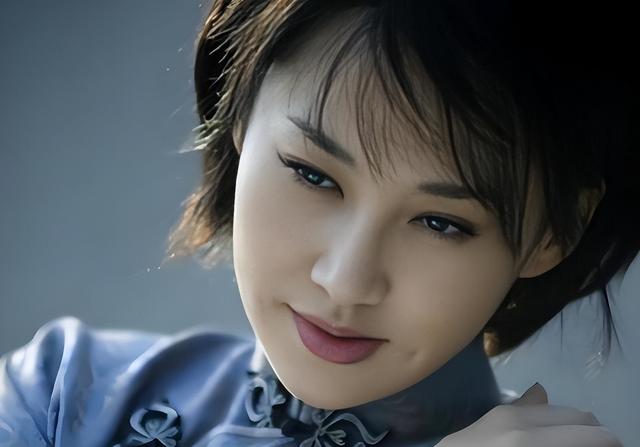 她一生 “风流成性	、老少通吃”，撩汉无数，现如今56岁却依旧单身