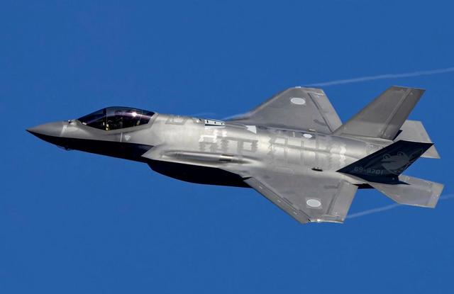 中方制裁刚落地不到24小时，美国火速回应，四个字道破特朗普心思