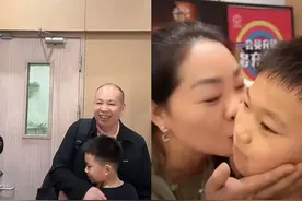 厉妈抱着孙子不撒手图片