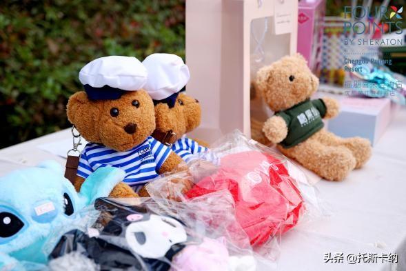 “爪爪心愿·暖冬童话夜”圣诞亮灯温情启幕萌宠与爱共绘冬日美好