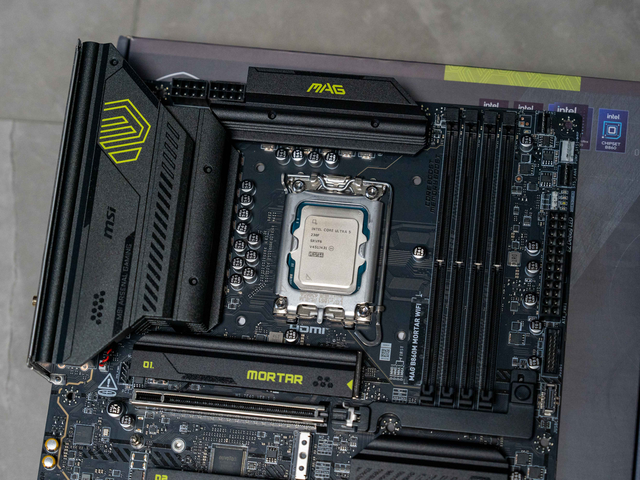 打造纯白性能堡垒！Ultra7 265K +B860M迫击炮，白色主题装机分享