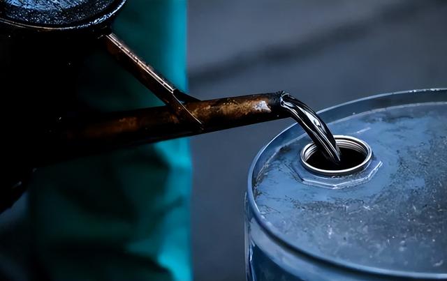 石油还能用多久？人类每年消耗50亿吨，按照这个速度还够用吗