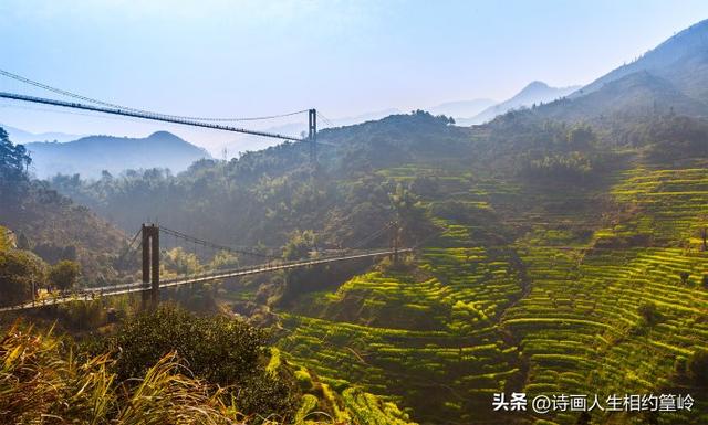 篁岭：玻璃桥上的梦幻之约