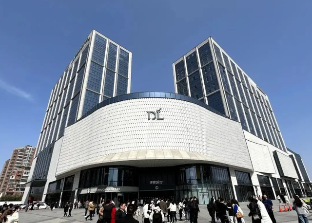 河南凭啥这么“中”？土味自嘲到胖东来、蜜雪冰城，背后真相曝光