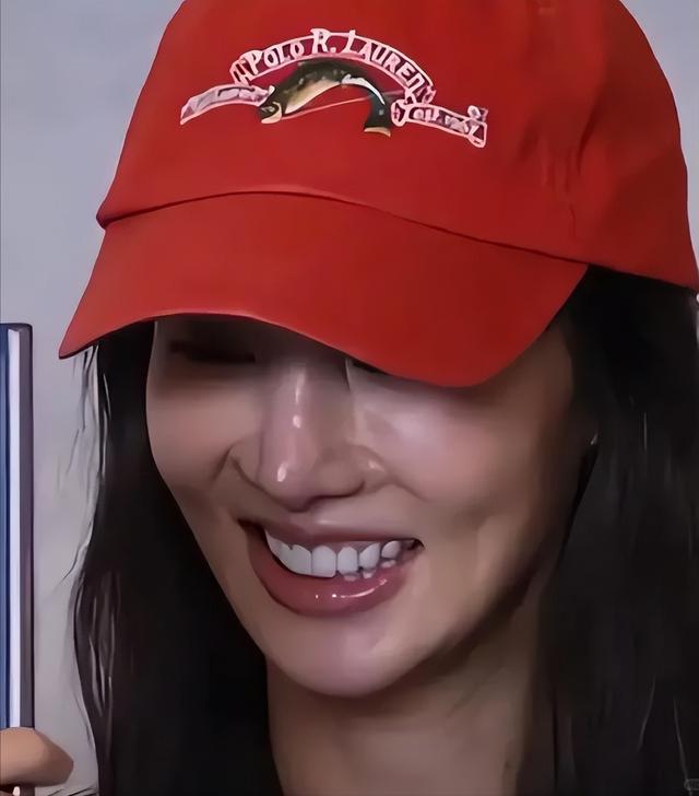 这下麻烦大了！不到24小时，金晨接连传来2大噩耗，个个戳心窝