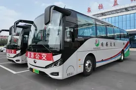 开通公交专线！牛奶湖摆渡车增至26辆！图片