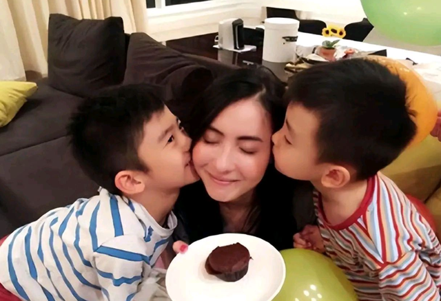 偷鸡不成蚀把米！本想“毁了”张柏芝，不料自己先被扒了个底朝天