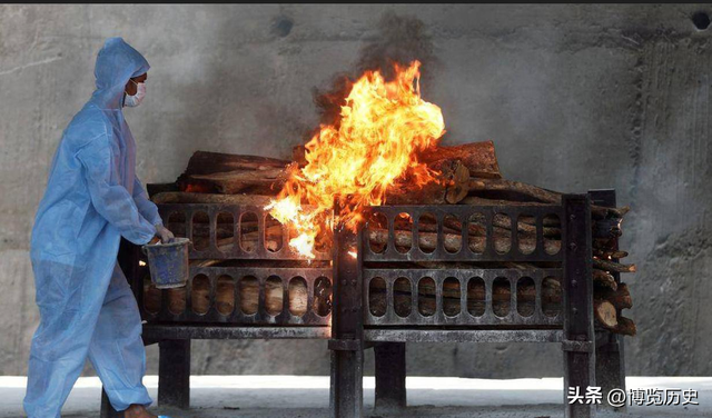 中国将迎来前所未有的死亡高峰，专家得出答案：是这些因素导致的