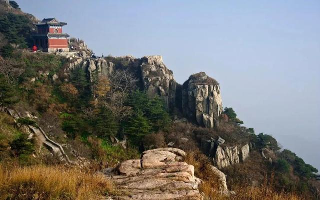 山东青岛不只有崂山,还有一座三面环海的山,你去过吗