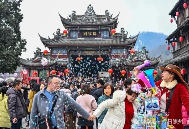 人从众！春节“进度条”过半，崇州各大景区人气爆表！