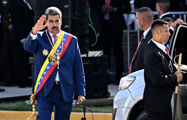 特朗普试探中国红线？美军公然扣押香港油轮，中方该如何应对？