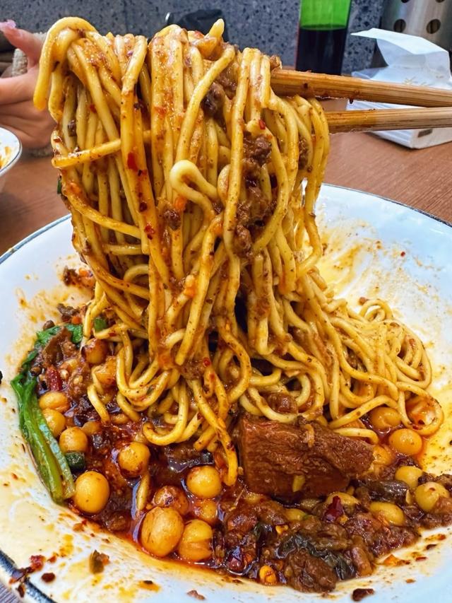 刚从重庆回来，说句大实话，能“劝”一个是一个！