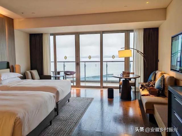 带妈妈住了两千多一晚的酒店