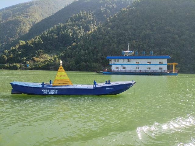 鄂渝行第四天（上）：小红船换小白船，从巫山到巴东