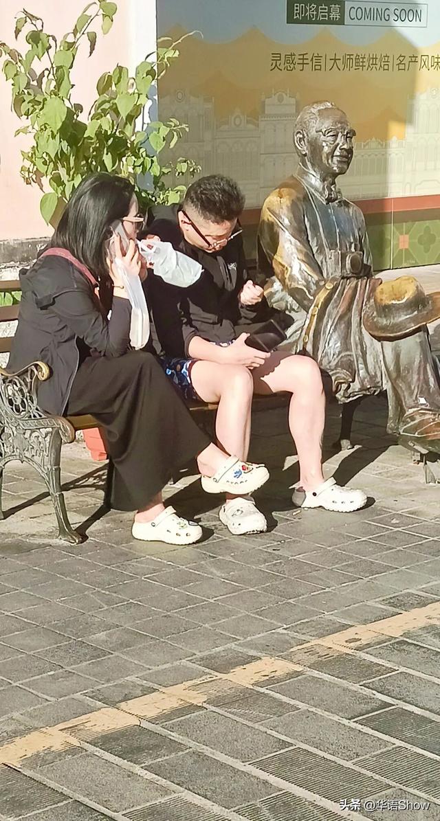 封关前瞻丨海口骑楼老街冬日景象：满眼都是外国人