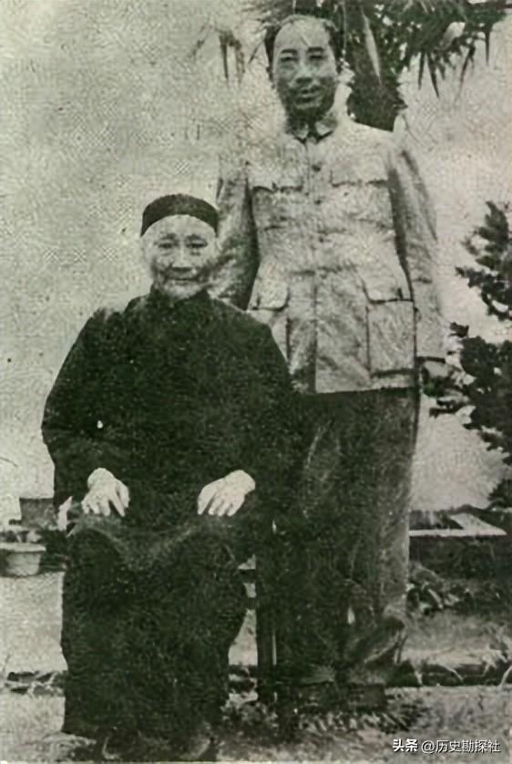 戴笠孙女戴眉曼有多美？长相甜美打扮时髦，与母分别四十年才重逢